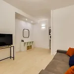 Vatican Apartment - Betty Home